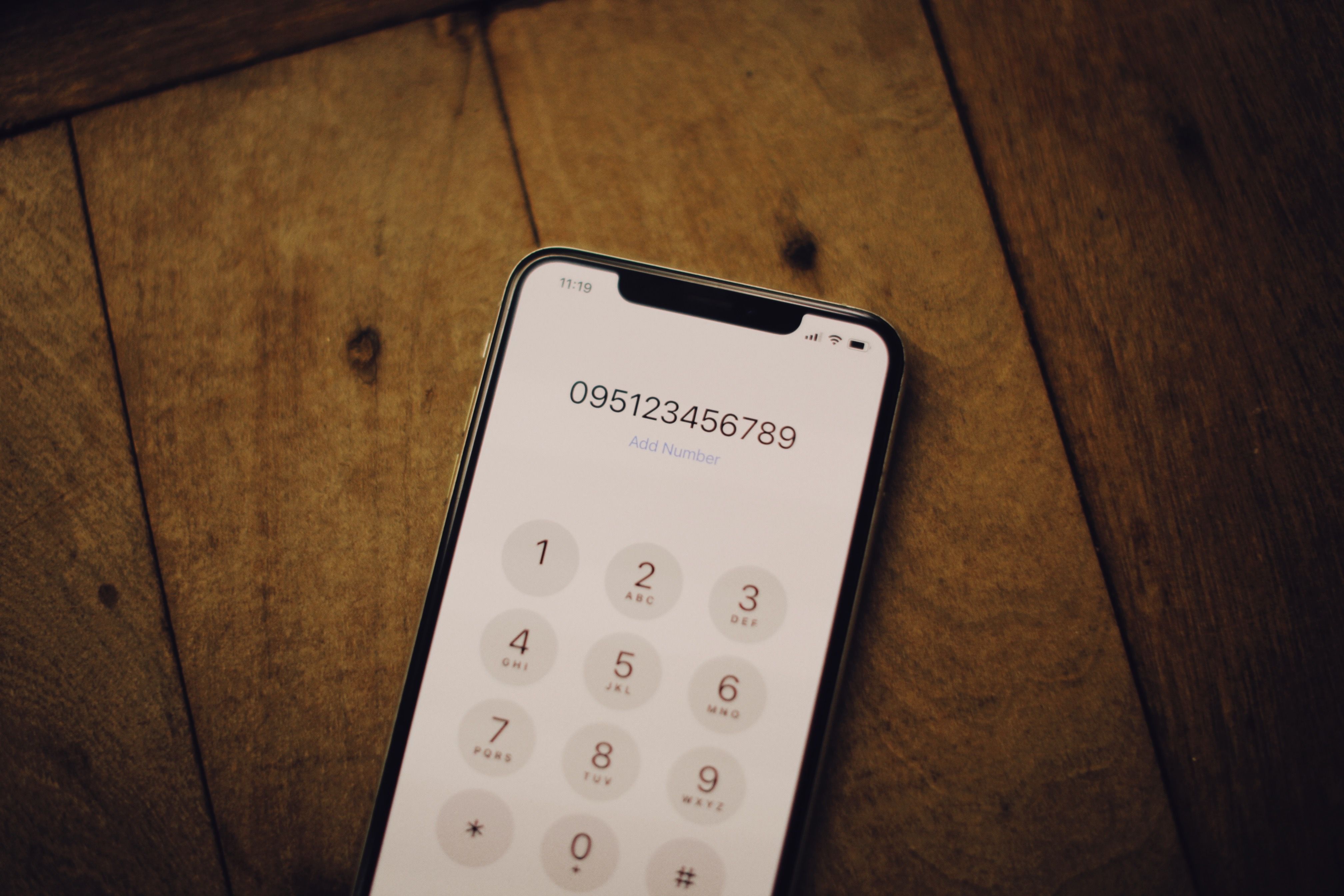 20 beste VoIP-telefoonystemen en integraties