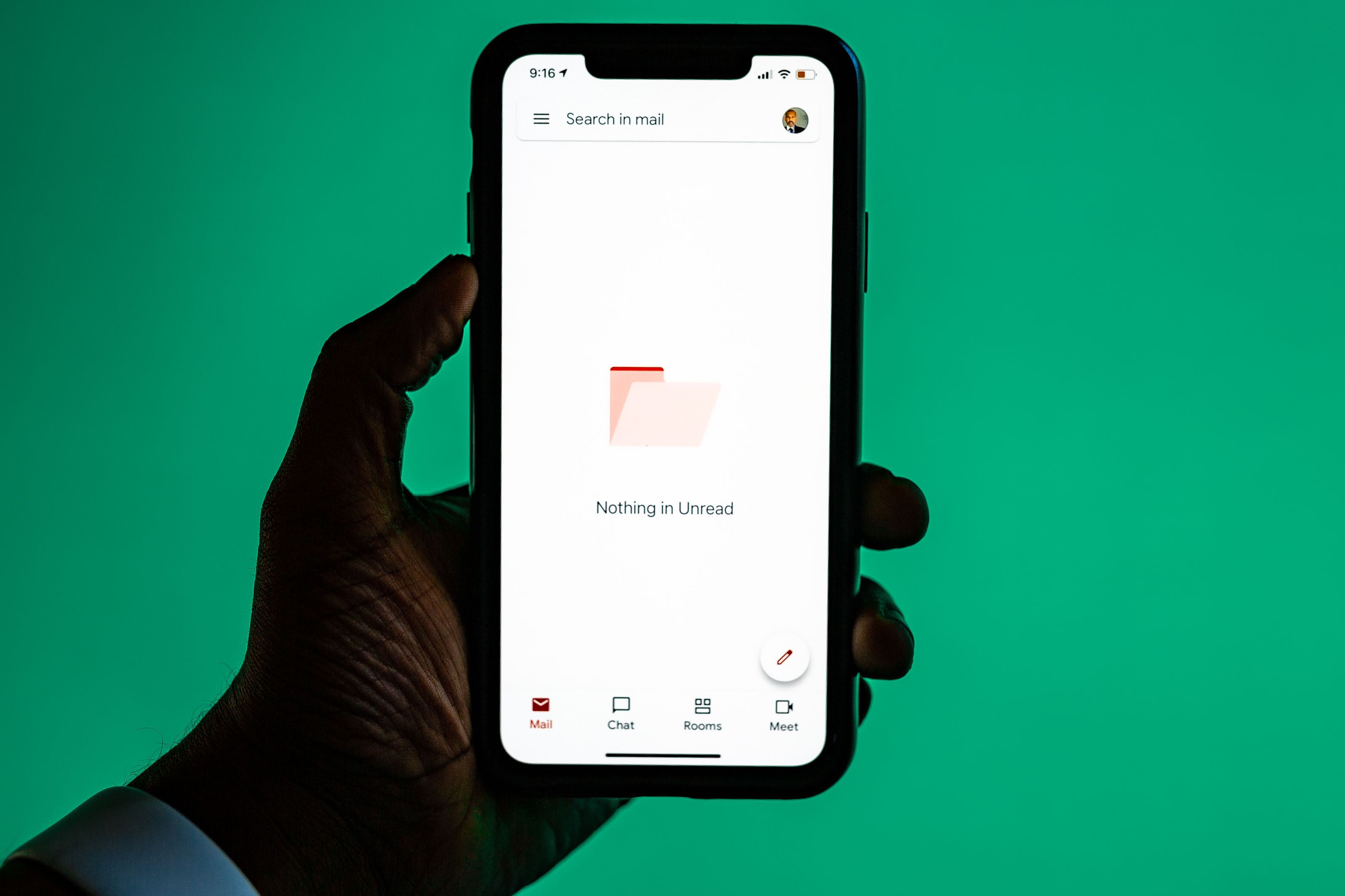 AI-ticketclassificatie: Hoe automatisch spam, koude verkooppitches en irrelevante vragen uit uw supportwachtrij filteren