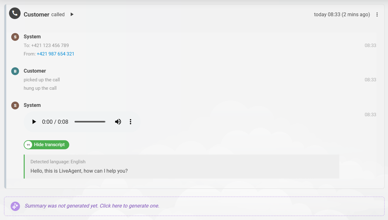 LiveAgent-gesprekstranscriptie: tickettijdlijn met een gespreksopname en het transcript onder de audiospeler